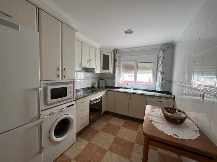 Apartamento A 150Mts De La Playa - Wifi Puerto de Sagunto Luaran gambar
